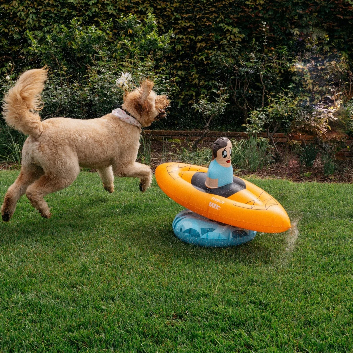 FUNBOY Kenny Kayaker Spinning Sprinkler - Image 5